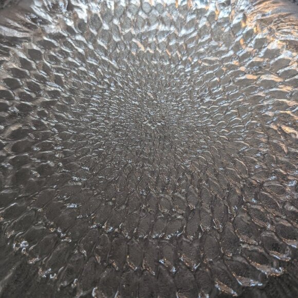Kosta Boda "Lydia" Sunflower Pattern, 11.5" Glass Platter by Mats Jonasson - Picture 3 of 5